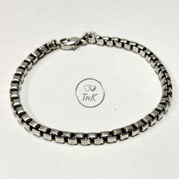 Tiffany Venetian Link Bracelet in Silver - 7.75” with Lobster Claw Clasp - Unise - Picture 16 of 16